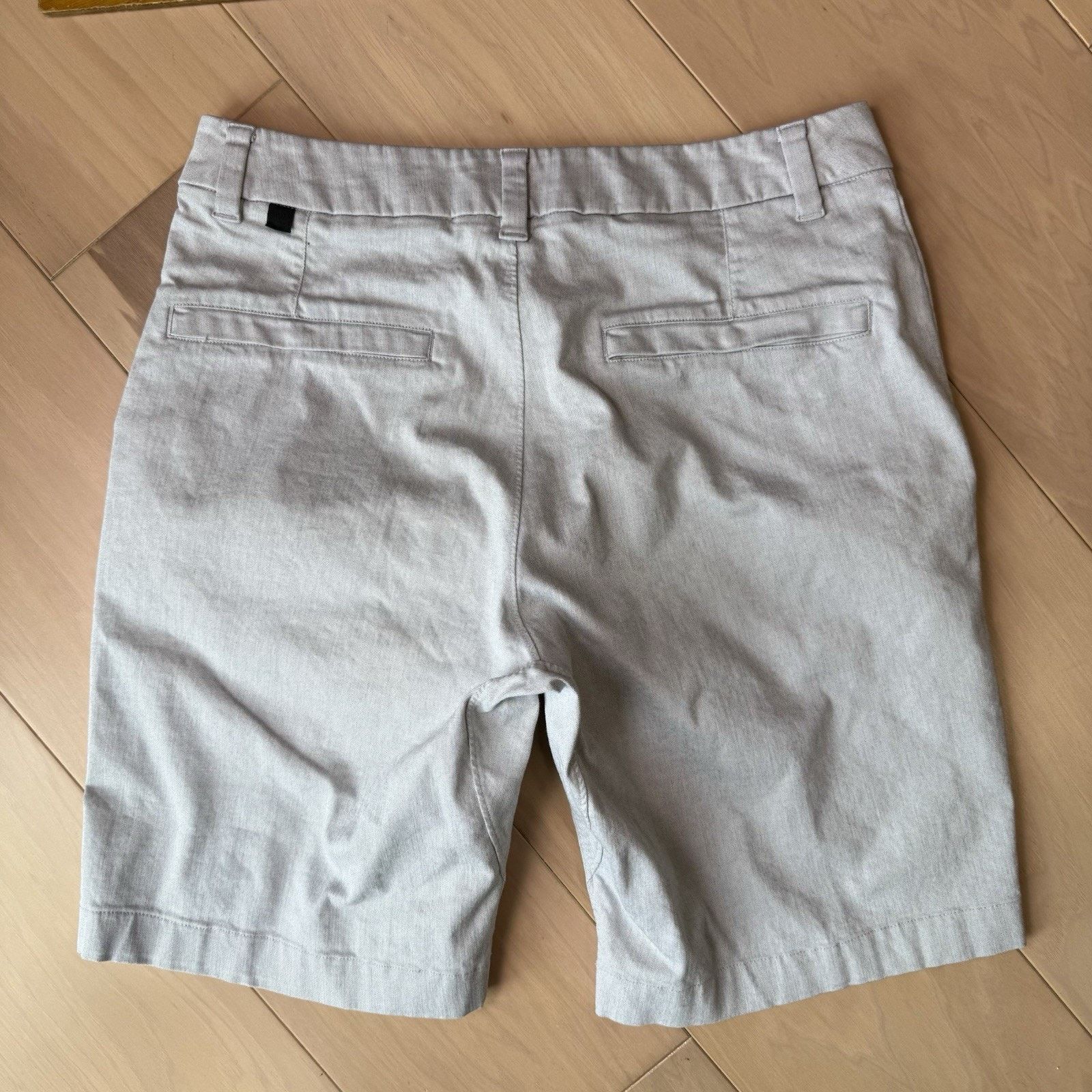 Lululemon Lululemon Commission Shorts 30 Gray 9" Inseam Minimalist Size US 30 / EU 46 - 10 Thumbnail