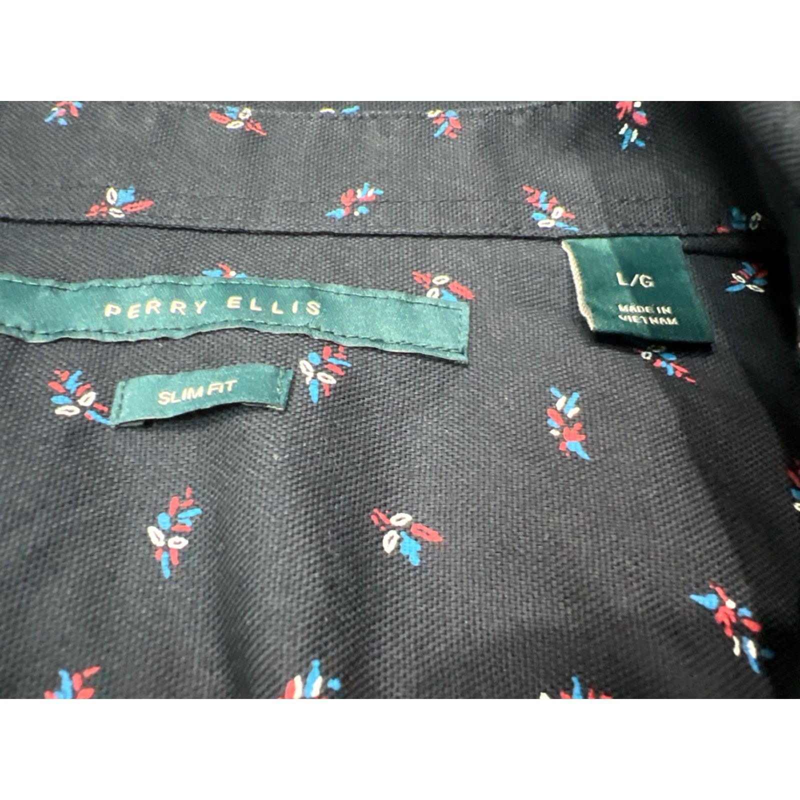 Perry Ellis VINTAGE Perry Ellis Men's Long Sleeve Shirt Sz Large Blue Slim Fit Collared Button-Up Travel Size US L / EU 52-54 / 3 - 5 Thumbnail