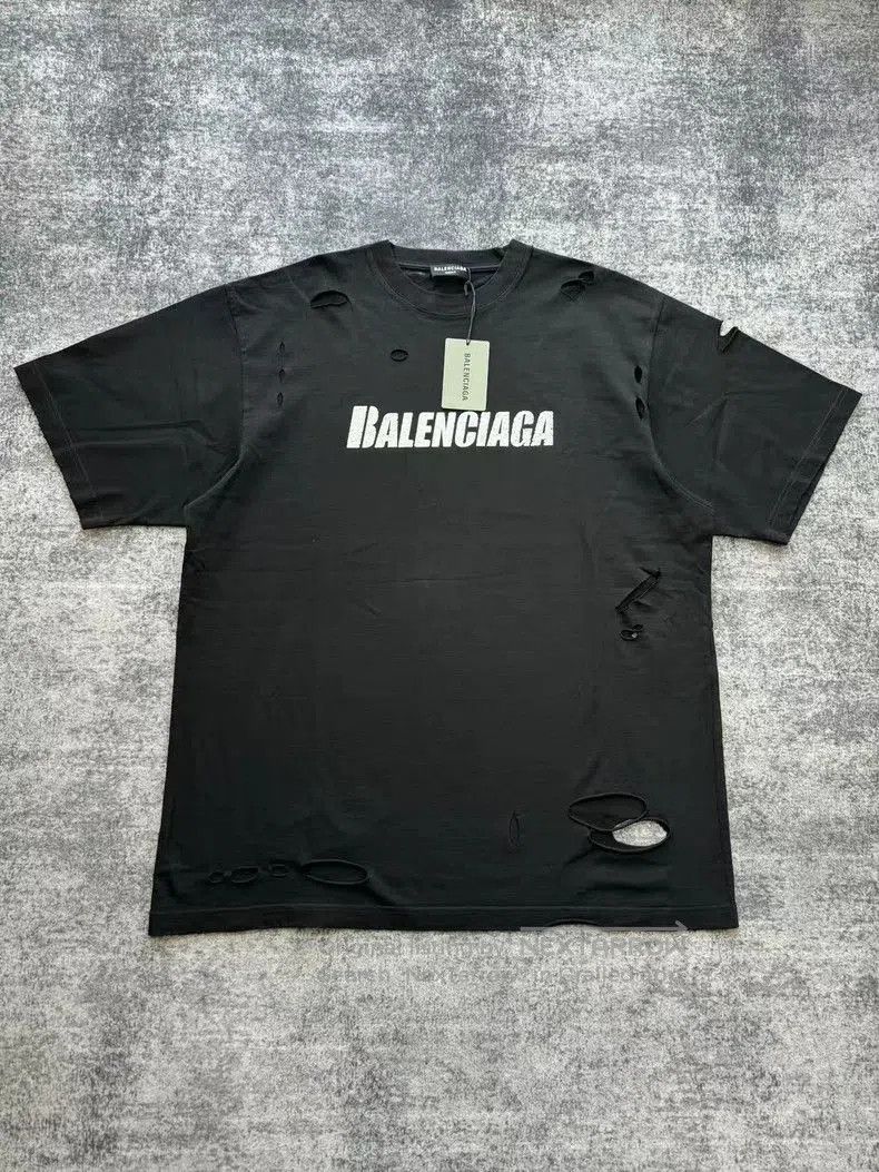 Balenciaga Balenciaga Black Distressed Short Sleeve. Size US XS / EU 42 / 0 - 1 Thumbnail
