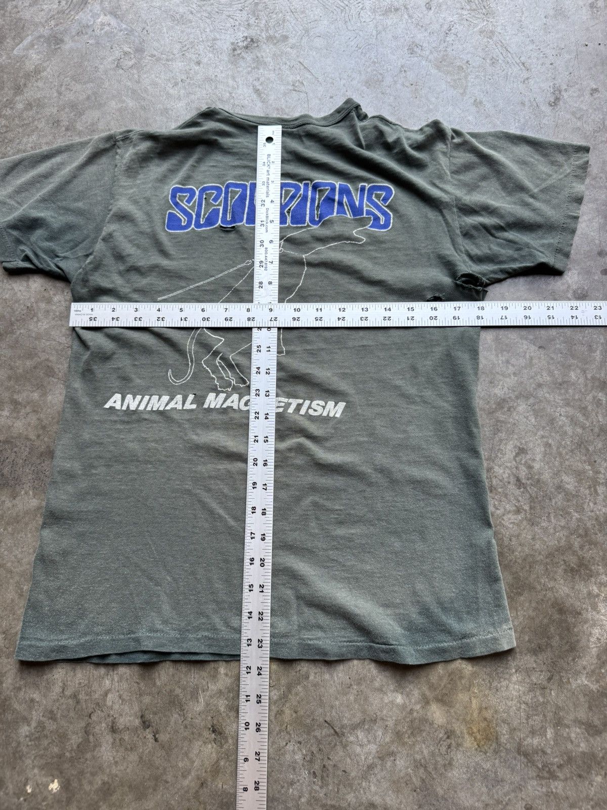 Band Tees × Vintage Vintage 1979 Scorpions Animal Magnetism Graphic Band Tee Size US M / EU 48-50 / 2 - 9 Thumbnail