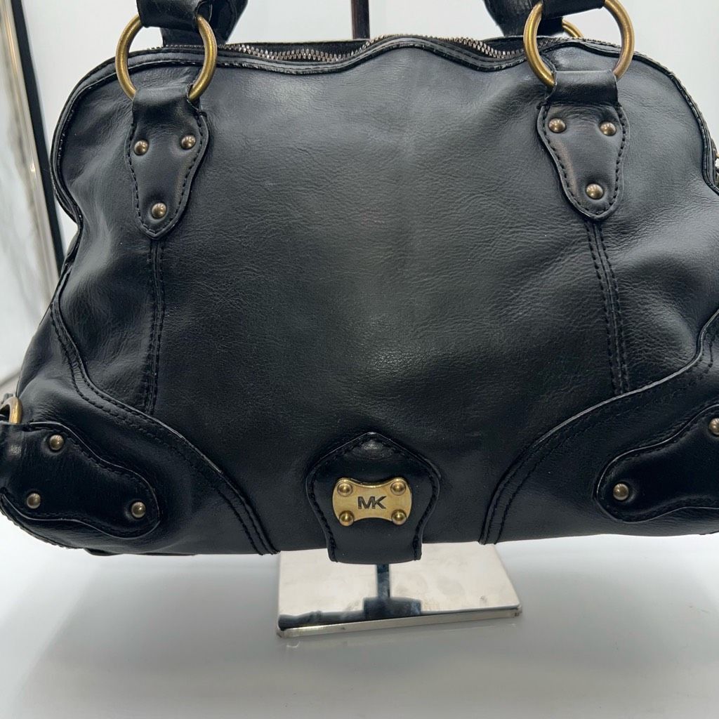 Michael Kors MICHAEL KORS Black Soft Genuine Pebble Leather Handbag with Dust Bag Size ONE SIZE - 2 Thumbnail