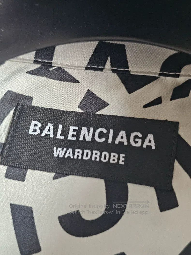 Balenciaga Balenciaga size 41 Full-print logo long-sleeve shirt Size US XL / EU 56 / 4 - 3 Thumbnail