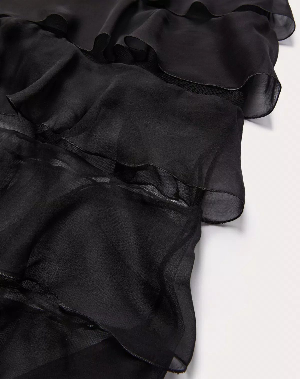 Valentino o1s1wg110426 Chiffon Skirt in Nero Size 25" / US 0 / IT 36 - 4 Thumbnail