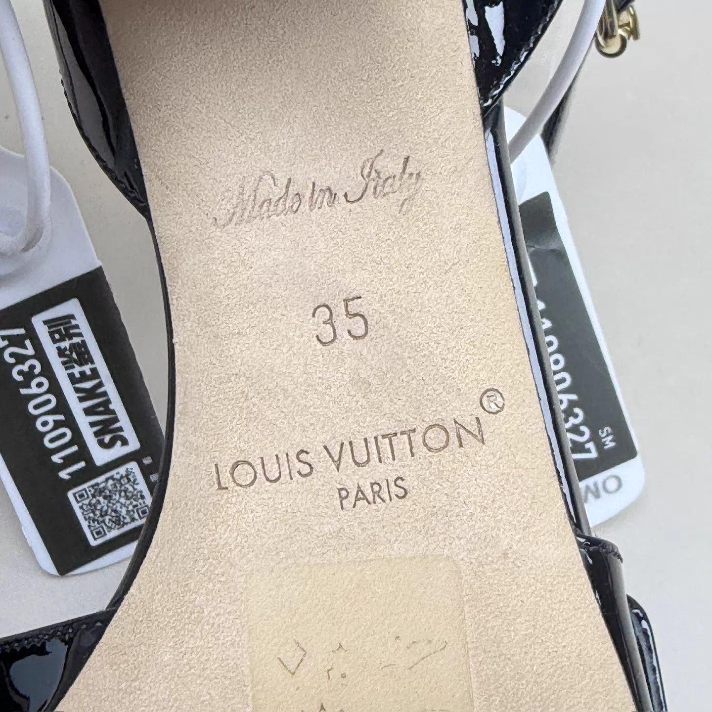 Louis Vuitton LV Black Gold Logo Strap Sandals 35 (Mint) Size US 4.5 / IT 34.5 - 7 Thumbnail