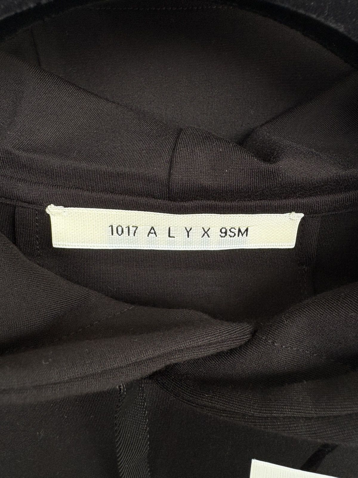 1017 ALYX 9SM 1017 ALYX 9SM viscose hoodie with metal logo buckle Size US S / EU 44-46 / 1 - 3 Thumbnail