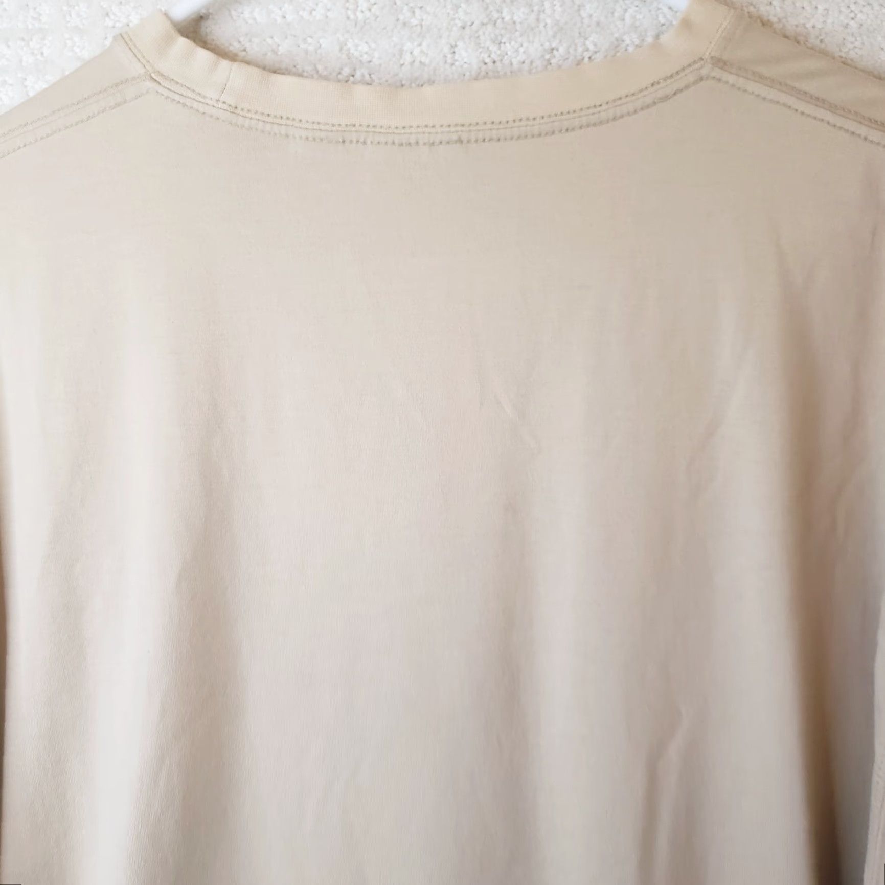 Jos. A. Bank Jos. A. Bank Shirt XL Beige Crewneck Short Sleeve Linen? No, Cotton Blend Tee Shirt Men Classic Designer Summer Casual Workwear Size US XL / EU 56 / 4 - 7 Thumbnail
