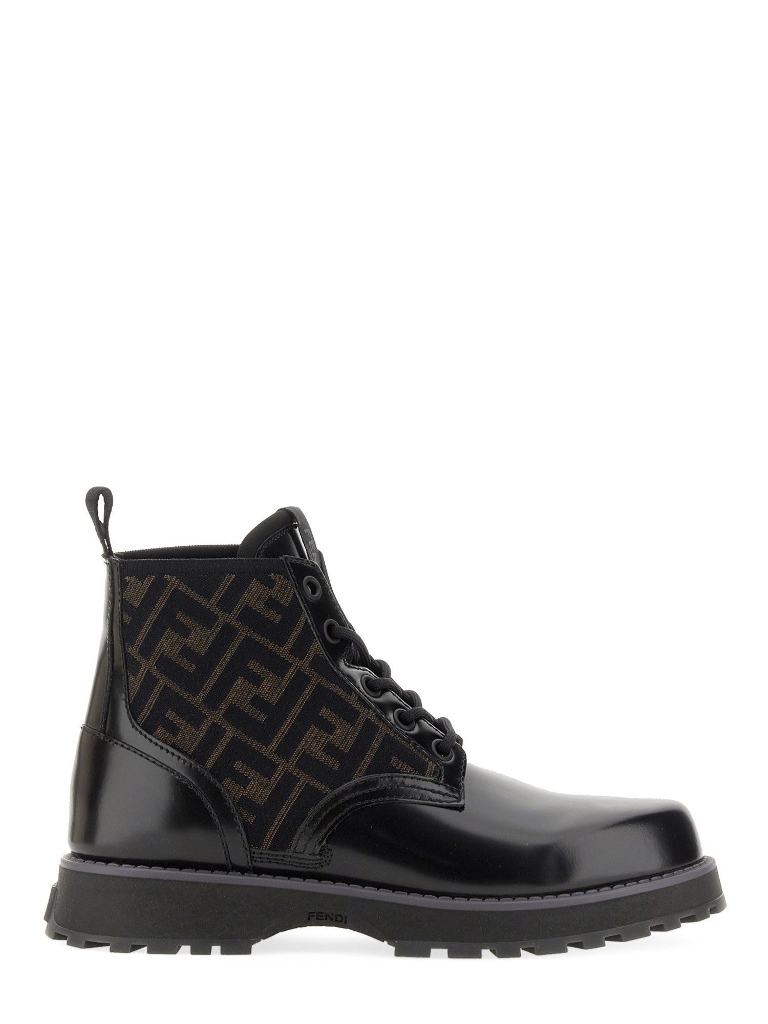 o1s1wg111224 Leather Biker Boots in Black