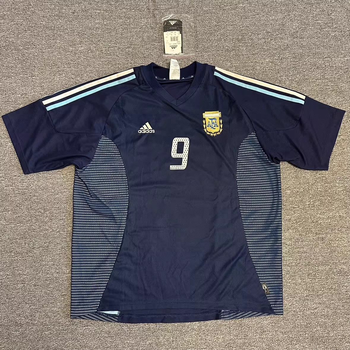 Other 2002 Argentina #9 Gabriel Batistuta Jersey Size US XL / EU 56 / 4 - 1 Thumbnail
