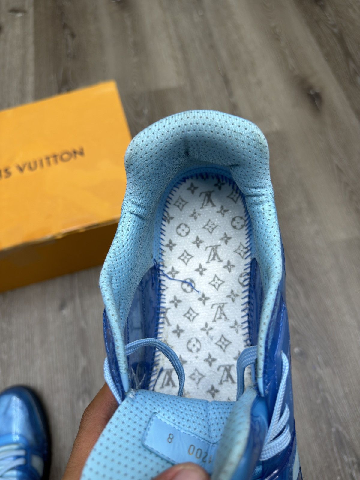 Louis Vuitton Louis Vuitton Trainer Transparent Blue Size US 8 / EU 41 - 11 Thumbnail
