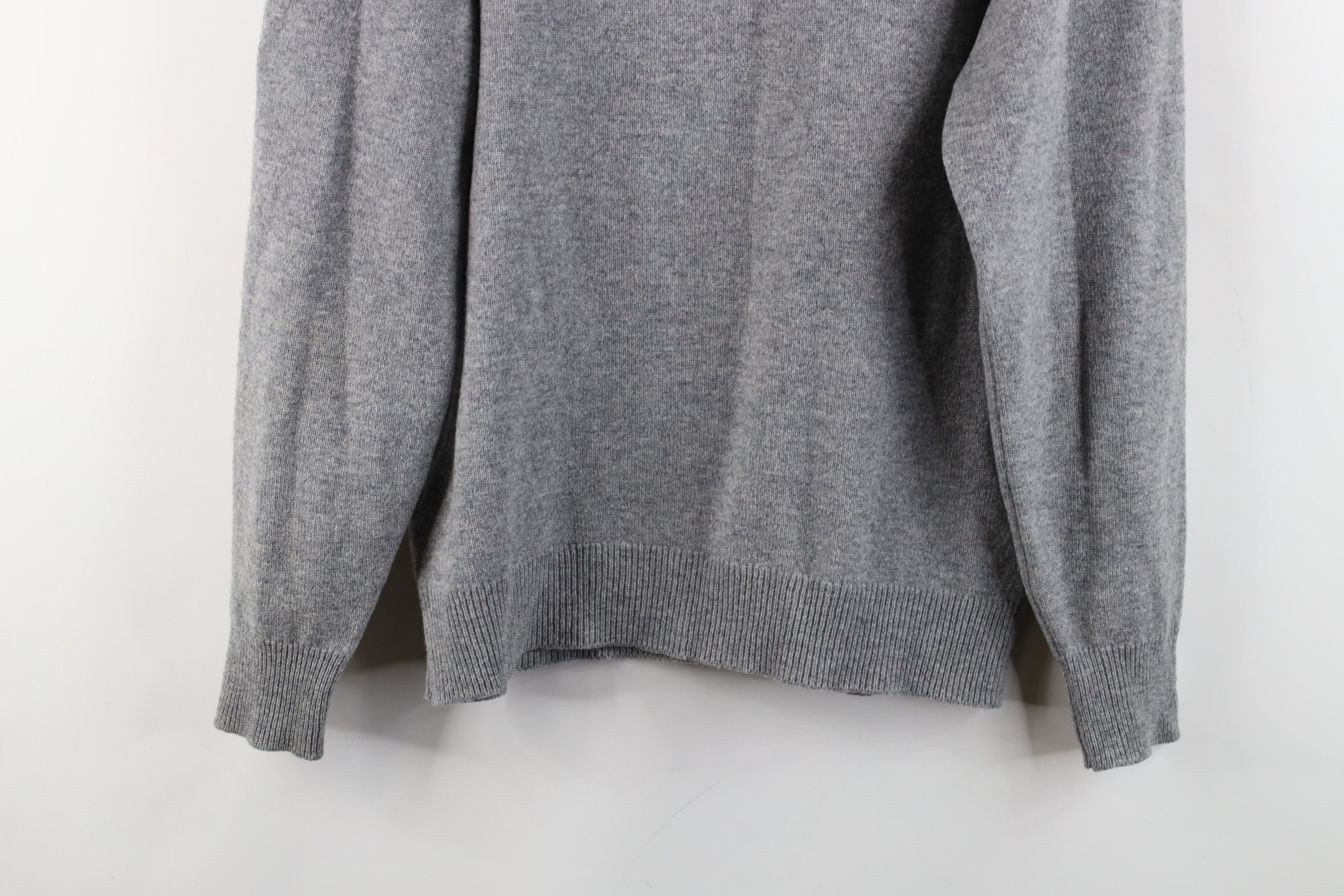 Vintage Vintage 60s Streetwear Lambswool Knit V-Neck Sweater Gray Size US XXL / EU 58 / 5 - 10 Thumbnail