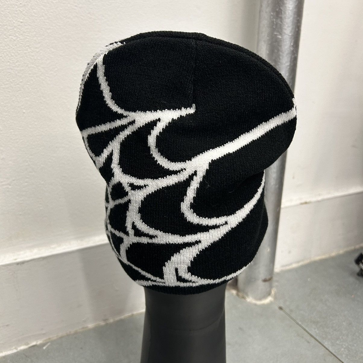 Vintage Y2K 2000s Style Spider Web All Over Print Skater Beanie Size ONE SIZE - 4 Thumbnail