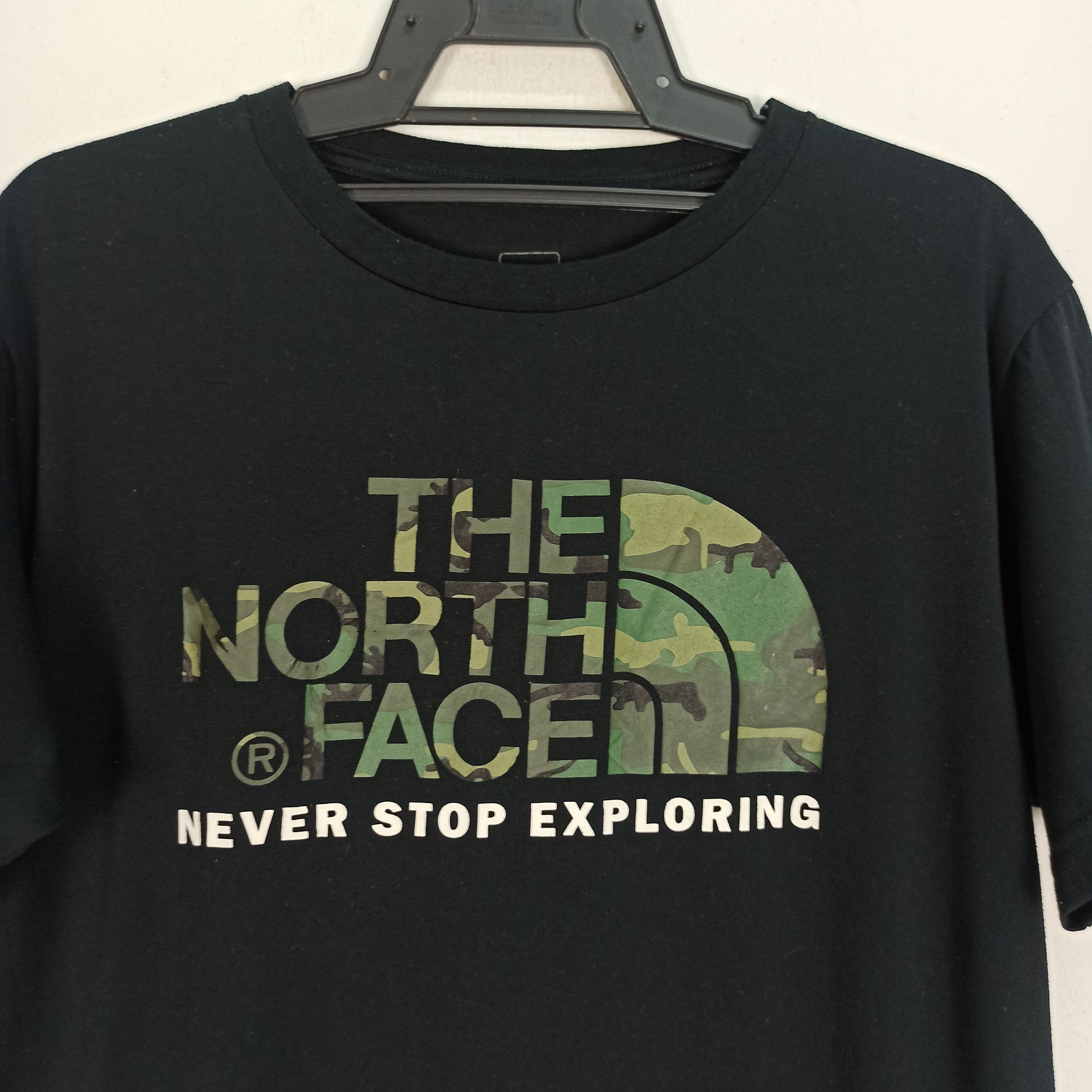 The North Face The North Face Camo Big Logo Tshirt Size US L / EU 52-54 / 3 - 2 Thumbnail