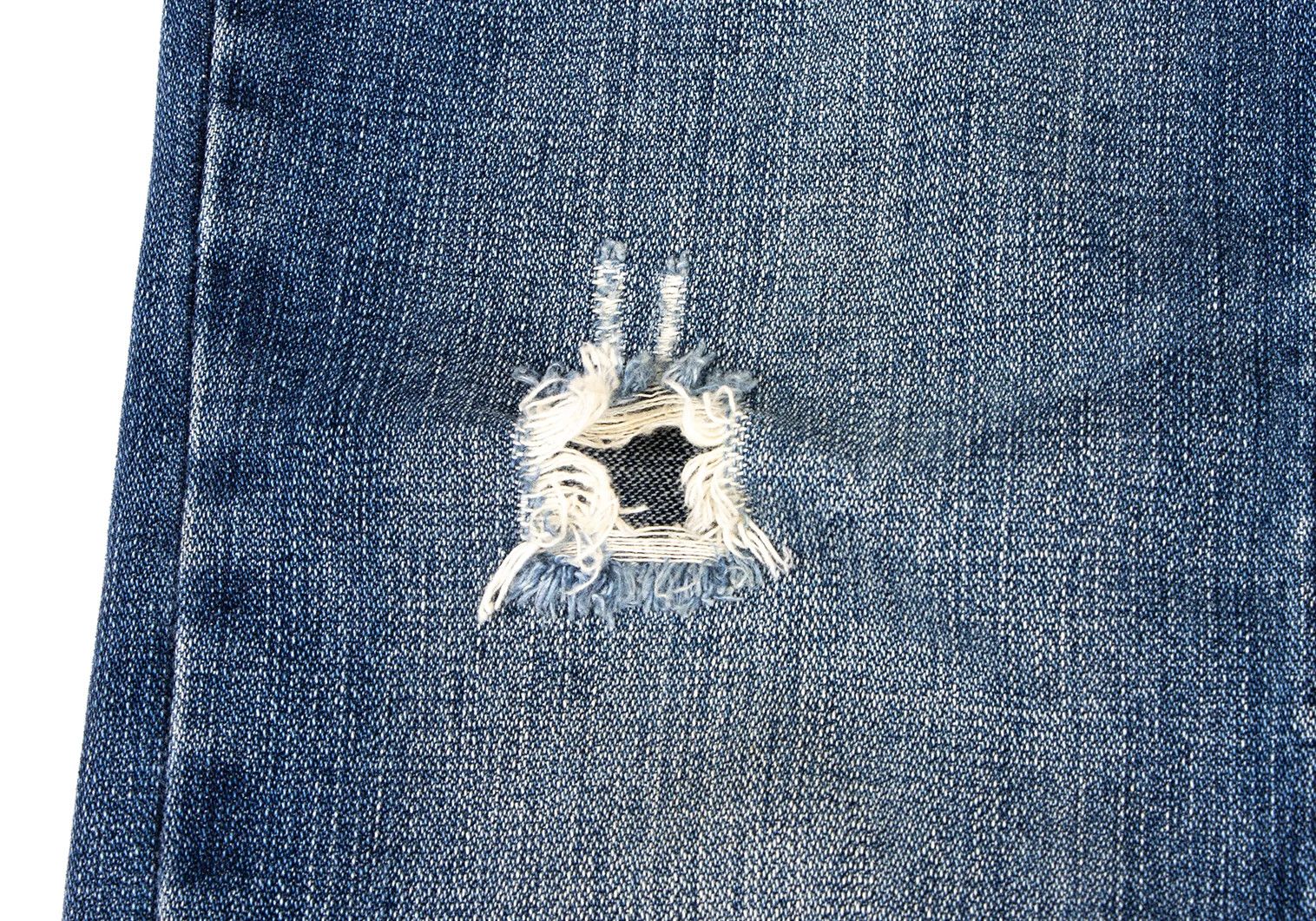 Dolce & Gabbana Stitch Design Crushed Denim Pants in Blue Size 46 Size US 30 / EU 46 - 12 Thumbnail