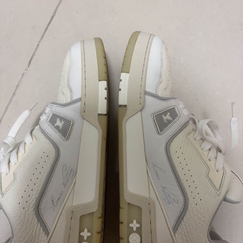Louis Vuitton Louis Vuitton White Trainer Low-Top Fashion Sneakers - Size US 7.5 / EU 40-41 - 9 Thumbnail