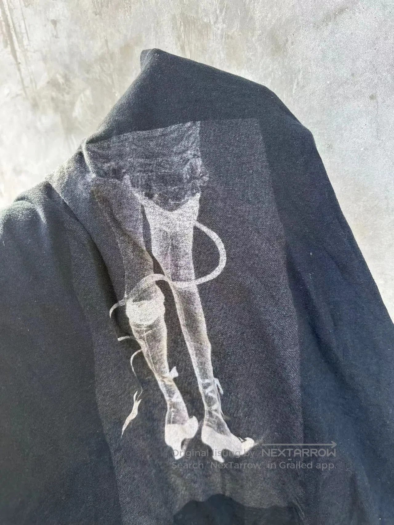 Undercover Undercover Girl tee. Size US M / EU 48-50 / 2 - 6 Thumbnail