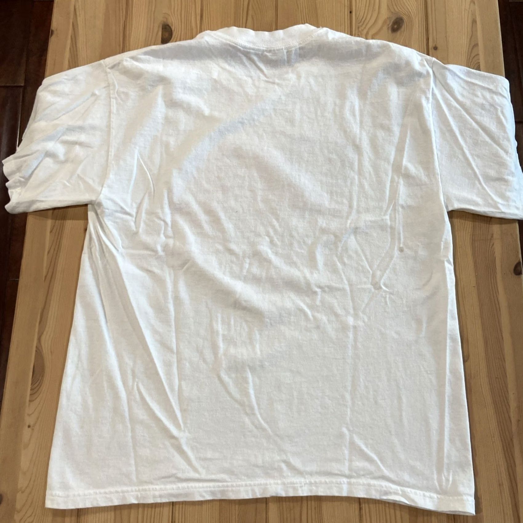 Gildan VINTAGE Gildan T-Shirt United We Stand American Red Cross Flag Logo 9/11 Size L White Mens Short Sleeve Crew Neck 100% Cotton Vintage Yes 2000s Size US L / EU 52-54 / 3 - 6 Thumbnail