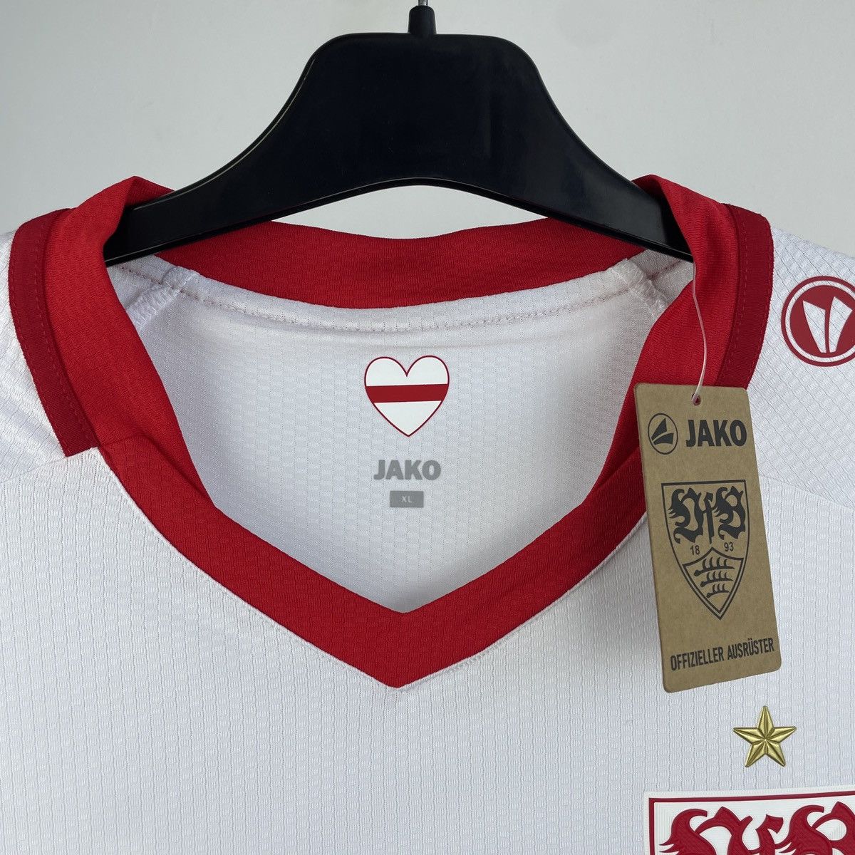Other VfB Stuttgart Home Men’s Jersey Shirt 2024/2025 BNWT Size US XL / EU 56 / 4 - 3 Thumbnail