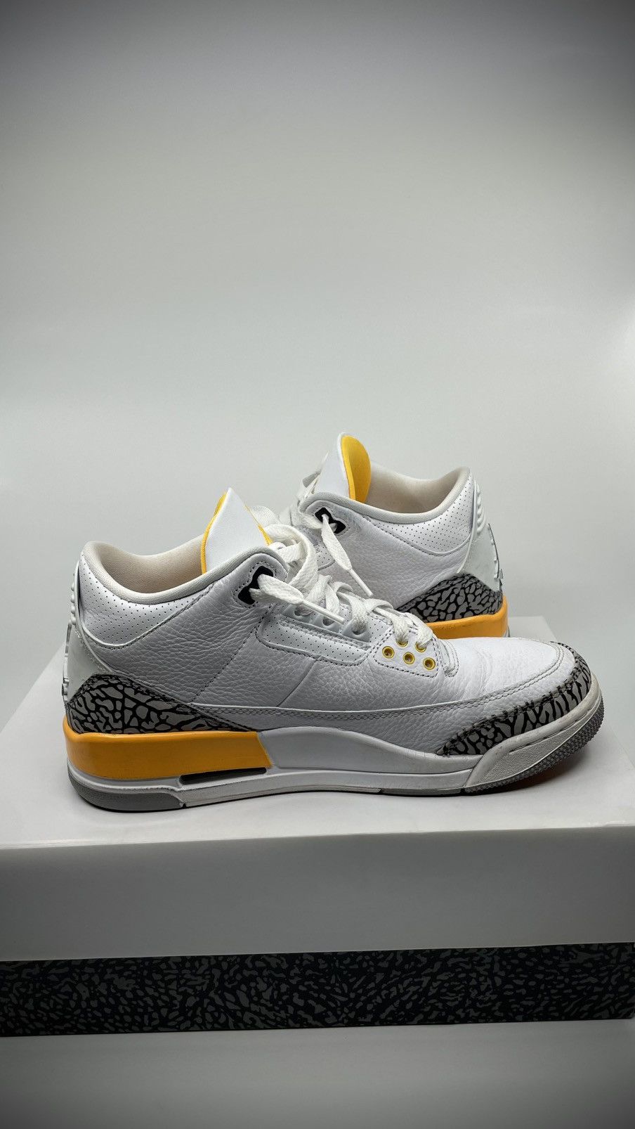 Jordan Brand × Nike Jordan 3 Retro “Laser Orange” Size US 9.5 / IT 39.5 - 2 Thumbnail