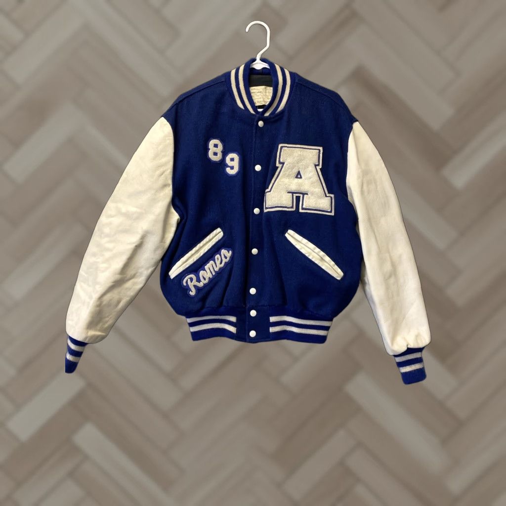 Vintage Delong Sportswear Varsity Jacket Men Size 44 L A Romeo Hawaiian 44-97 Size US L / EU 52-54 / 3 - 1 Thumbnail