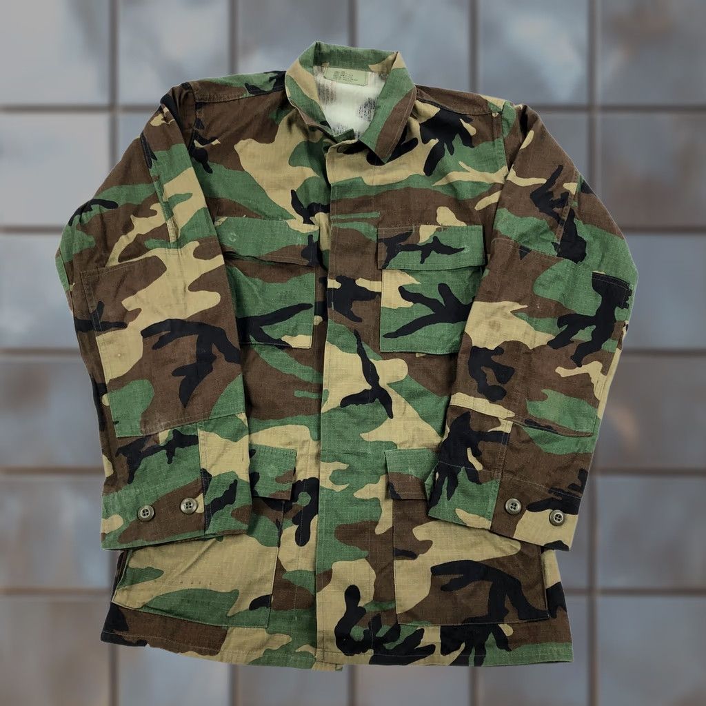 Vintage VINTAGE US Army Jacket S Men Woodland Camo 90s USGI Military Canvas Pockets Size US S / EU 44-46 / 1 - 1 Thumbnail