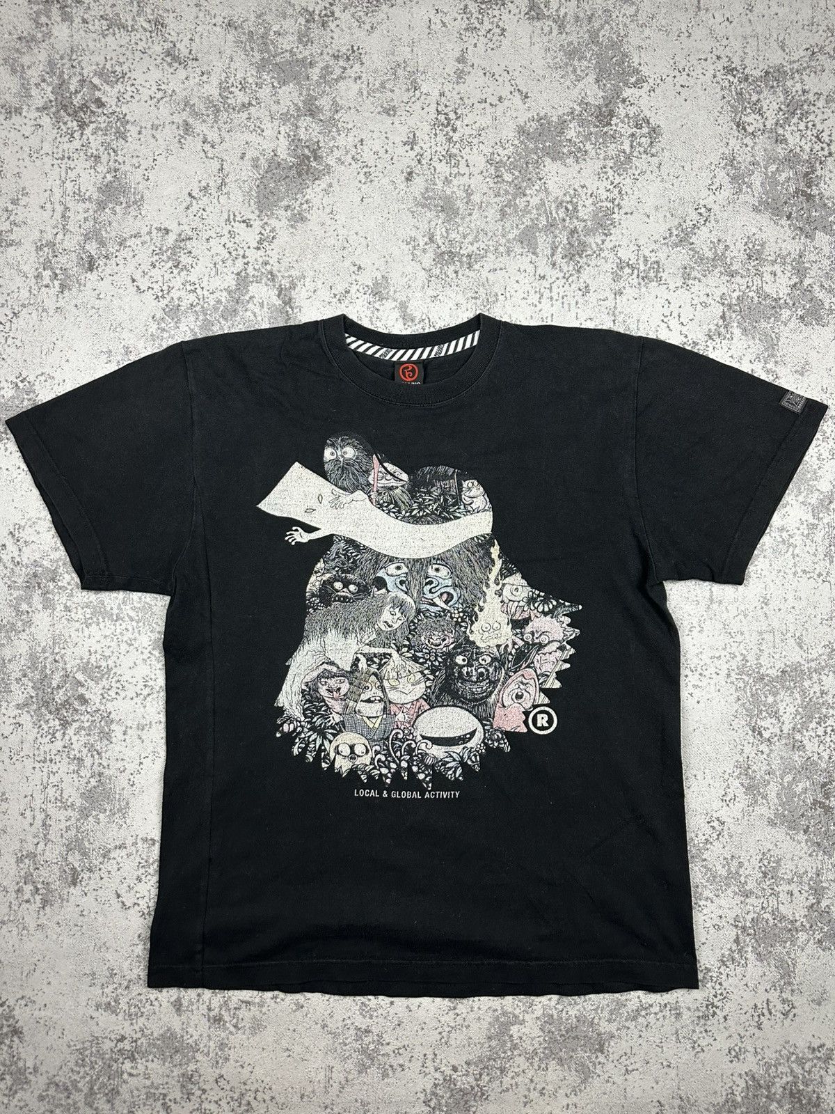 Japanese Brand Y2K Tee Crazy T-shirt Size US L / EU 52-54 / 3 - 1 Thumbnail