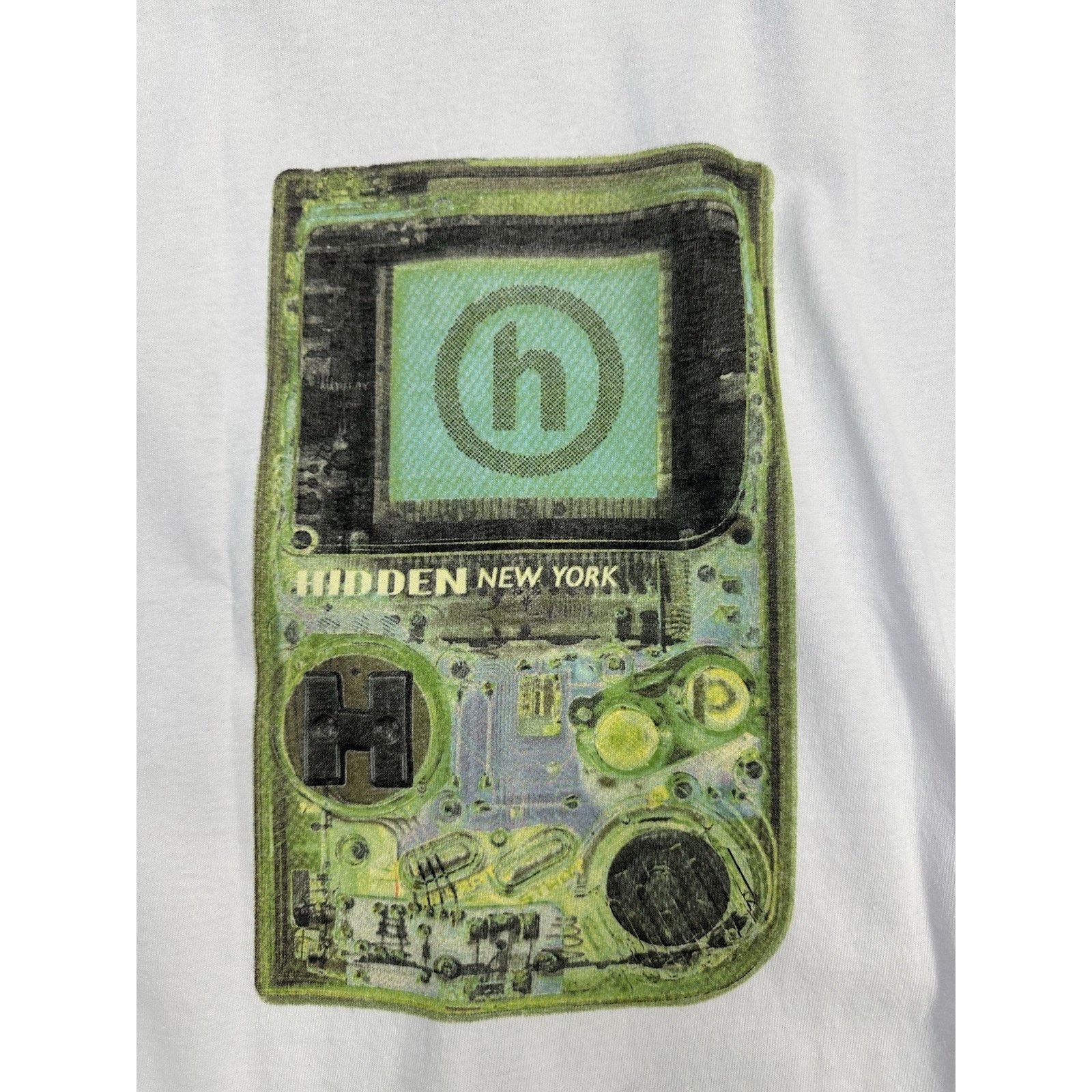 HIDDEN Size XL - Hidden NY Gameboy T-Shirt White Size US XL / EU 56 / 4 - 2 Thumbnail