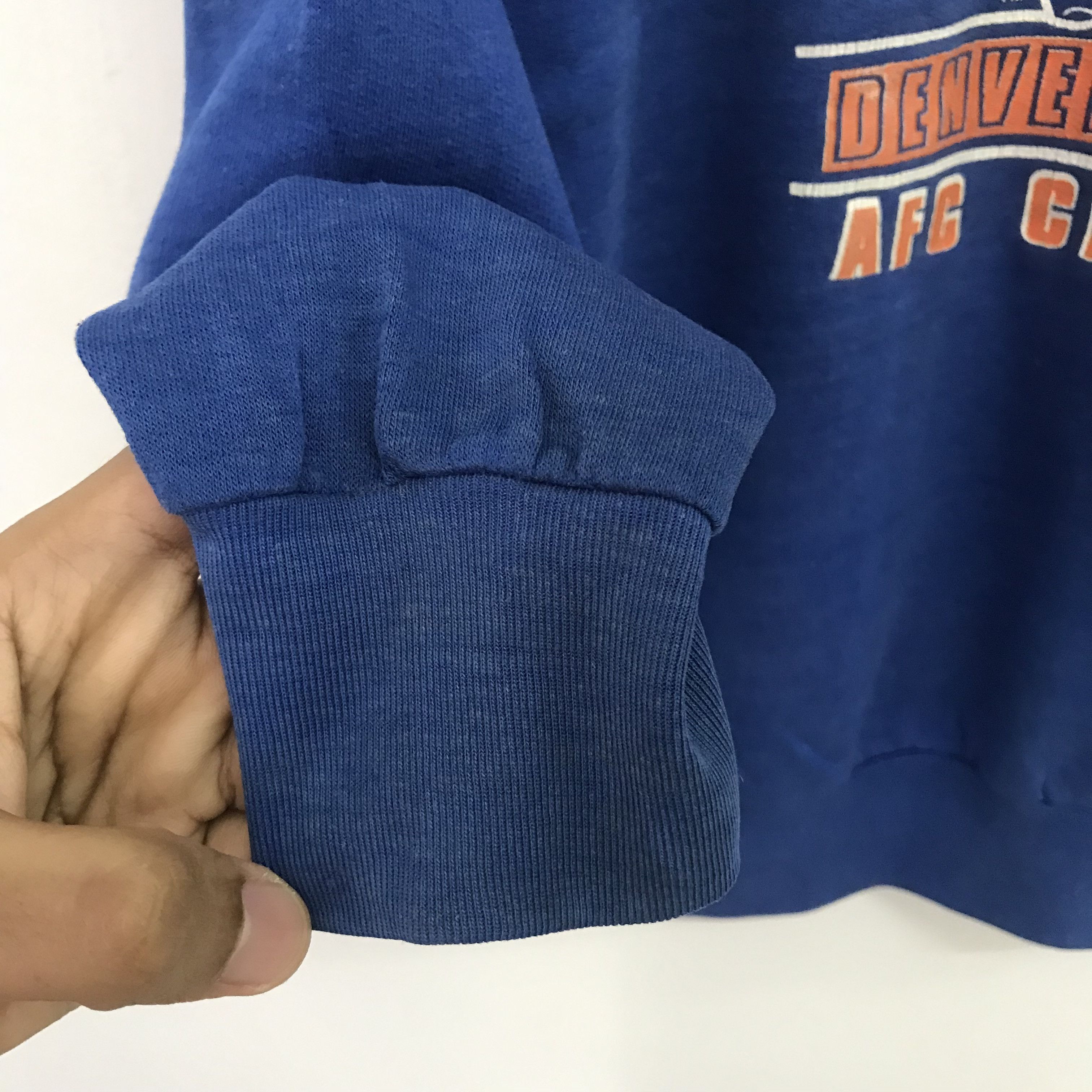 Vintage Vintage 90's Denver Broncos Blue Sweatshirt - 491 Size US XL / EU 56 / 4 - 6 Thumbnail