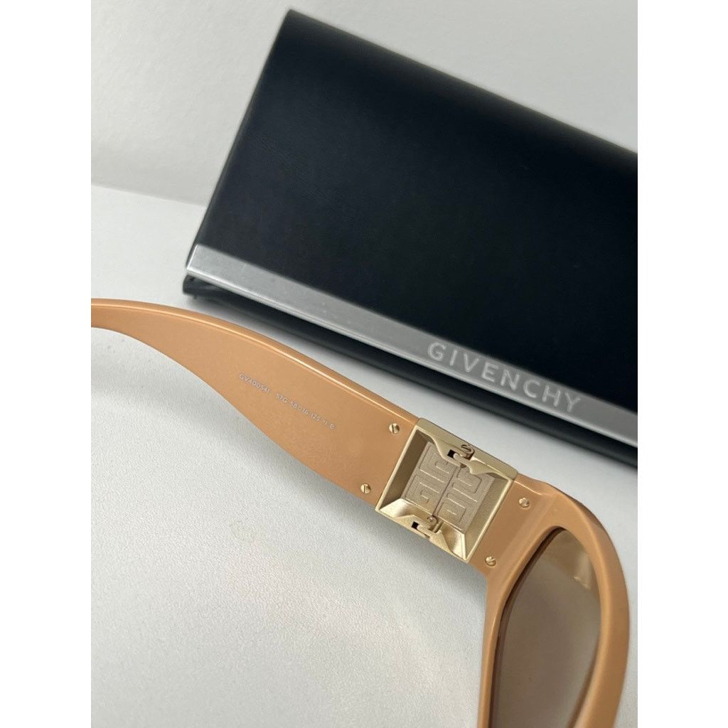 Givenchy NEW Givenchy GV40054I Beige Monogram Logo Sunglasses Size ONE SIZE - 5 Thumbnail