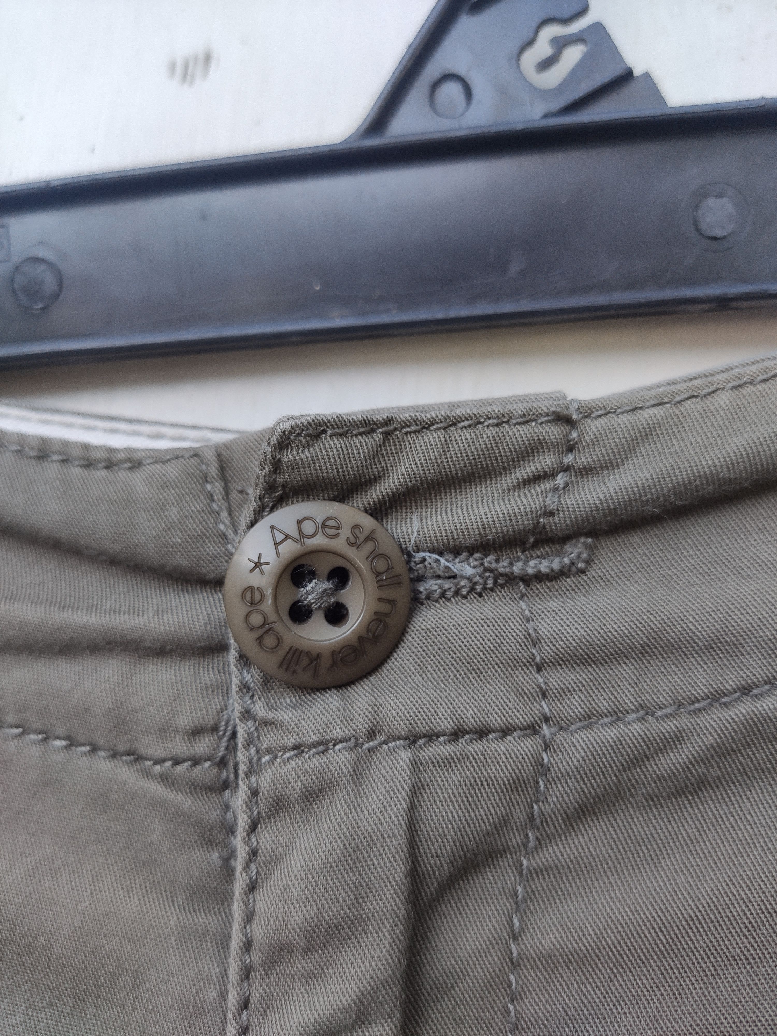 Bape 🔥 A Bathing Ape Cargo pants ladies 3 quarter long rise Size 29" - 8 Thumbnail