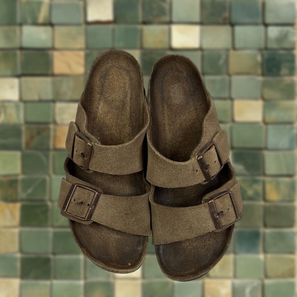 Birkenstock Birkenstock Arizona Sandal Leather Suede Tan Women's 38 US 7 Men’s 5 Buckle Straps Leather Insole Outsole Germany Vintage? Size US 7 / IT 37 - 1 Thumbnail