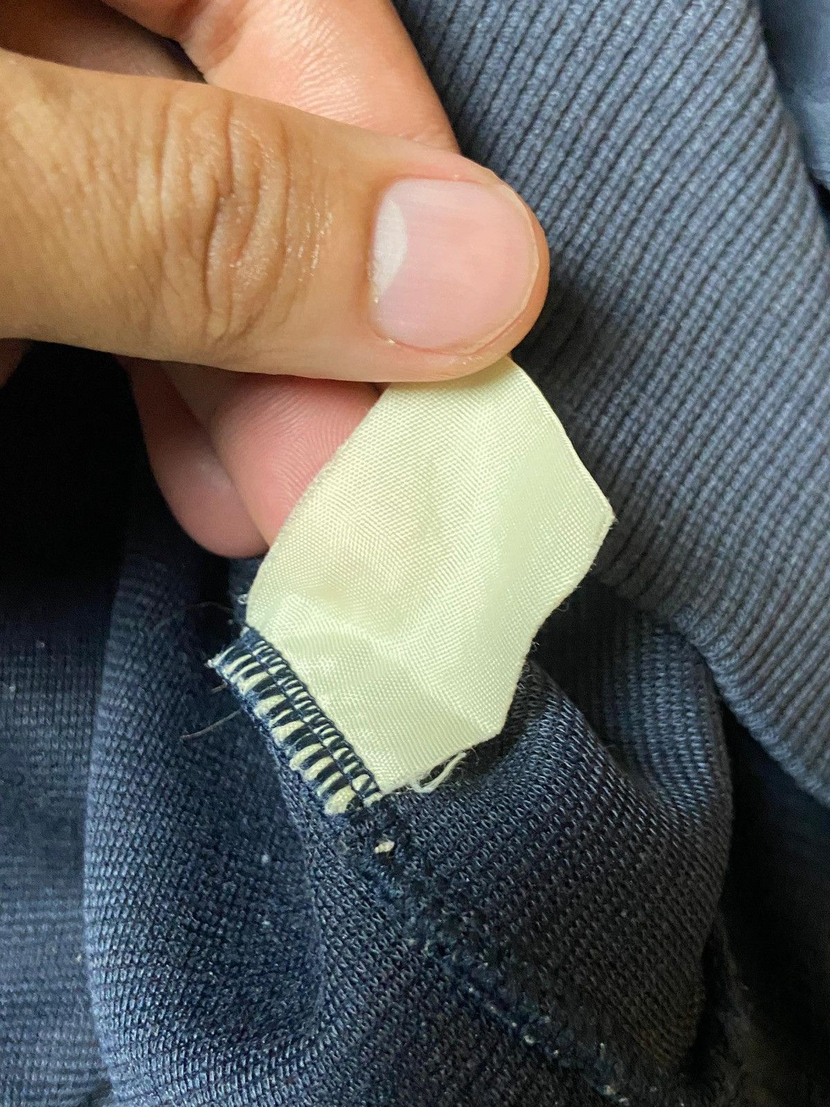 Gianni Valentino × Japanese Brand × Vintage Gianni Valentino Italy Embroidered Sweatshirt (123) Size US L / EU 52-54 / 3 - 7 Thumbnail