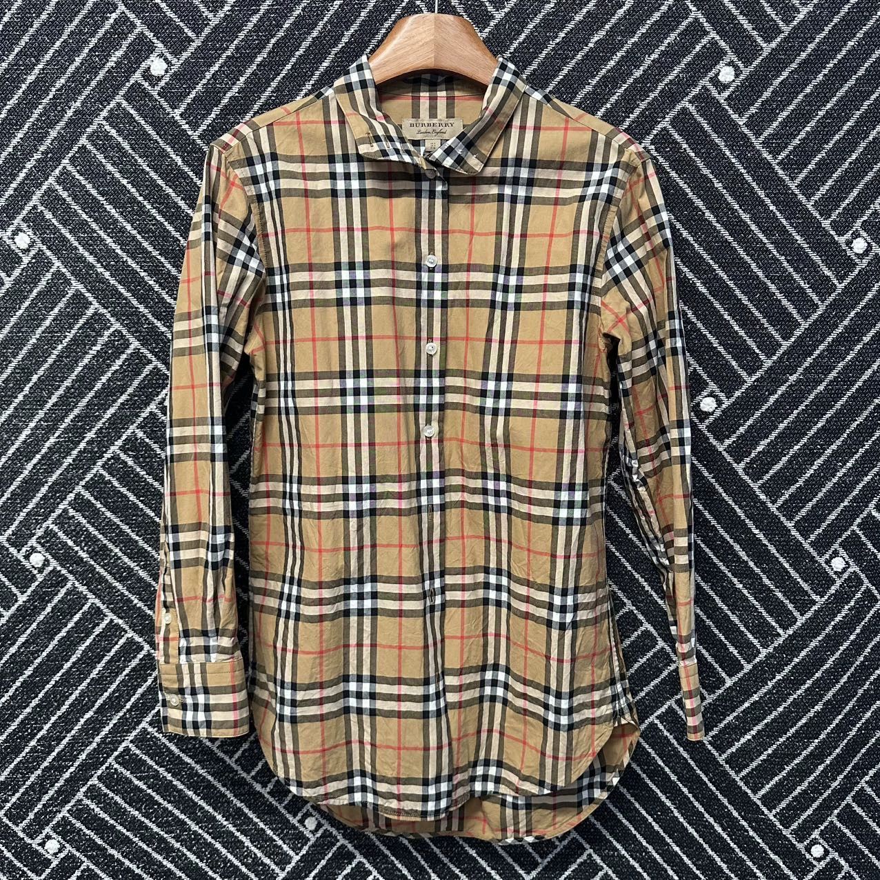 Burberry Burberry 95 New Long-Sleeve Shirt 36 Size XS / US 0-2 / IT 36-38 - 1 Thumbnail