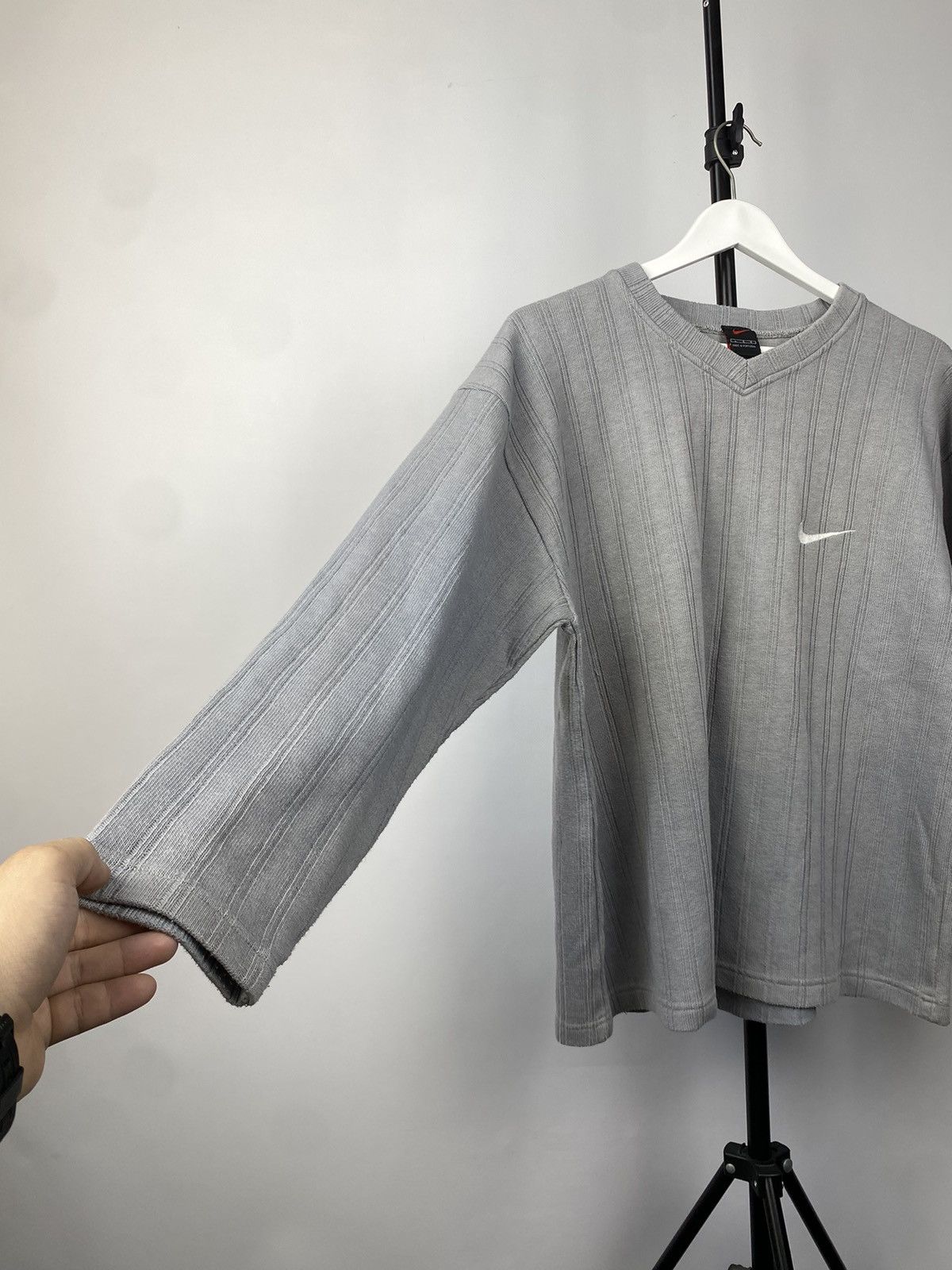 Nike × Vintage Vintage 90s Nike V-Neck sweatshirt sweater Size US M / EU 48-50 / 2 - 8 Thumbnail