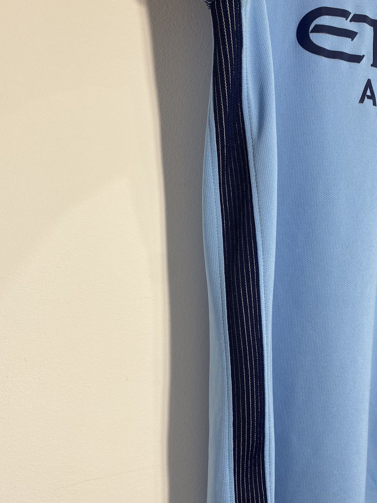 Nike Nike Manchester City 2016 2017 Home Football Shirt Size US L / EU 52-54 / 3 - 8 Thumbnail