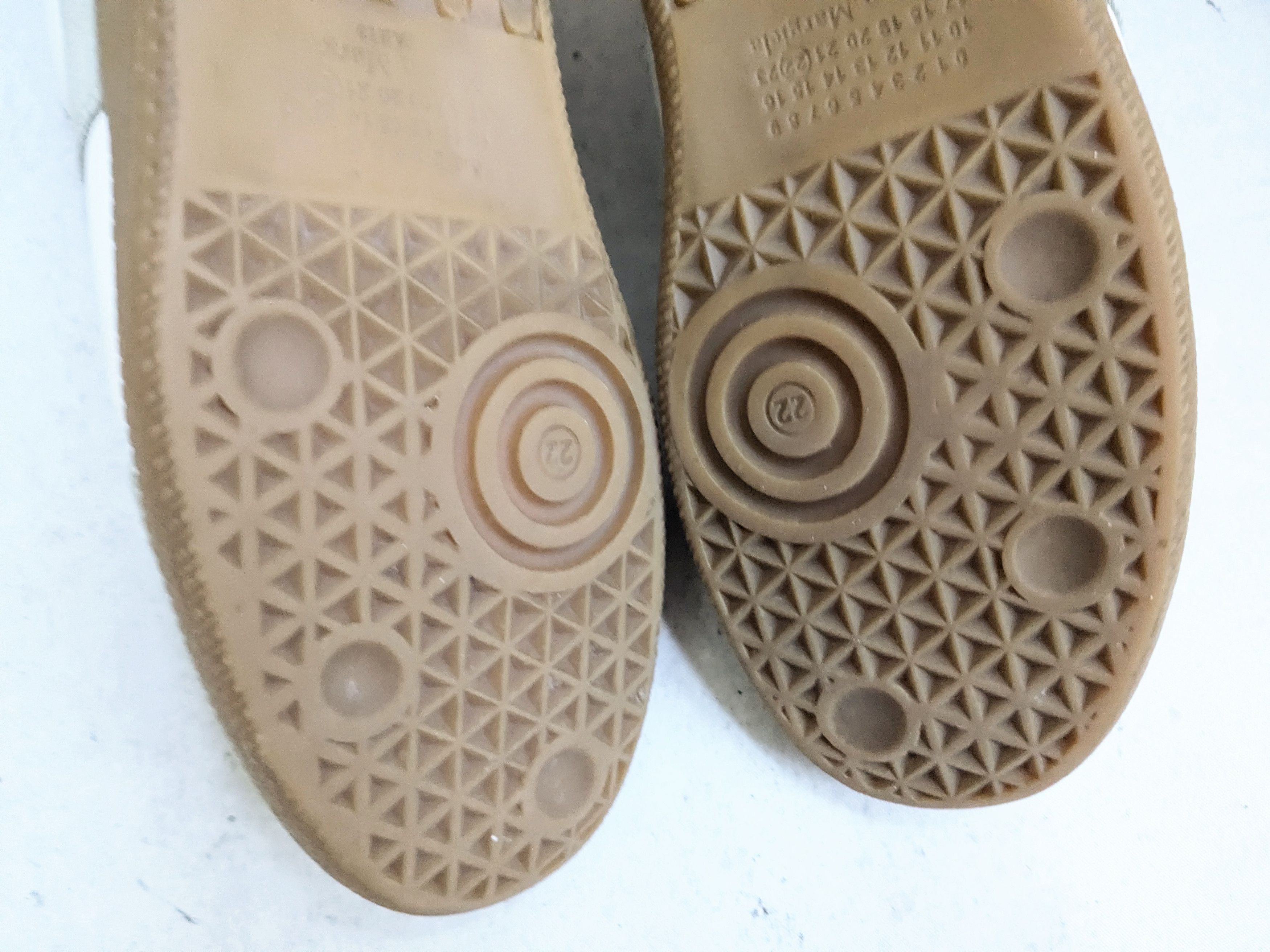 Maison Margiela Maison Margiela Replica GAT White Gray 9 42 Gum Low Tops Size US 9 / EU 42 - 20 Thumbnail