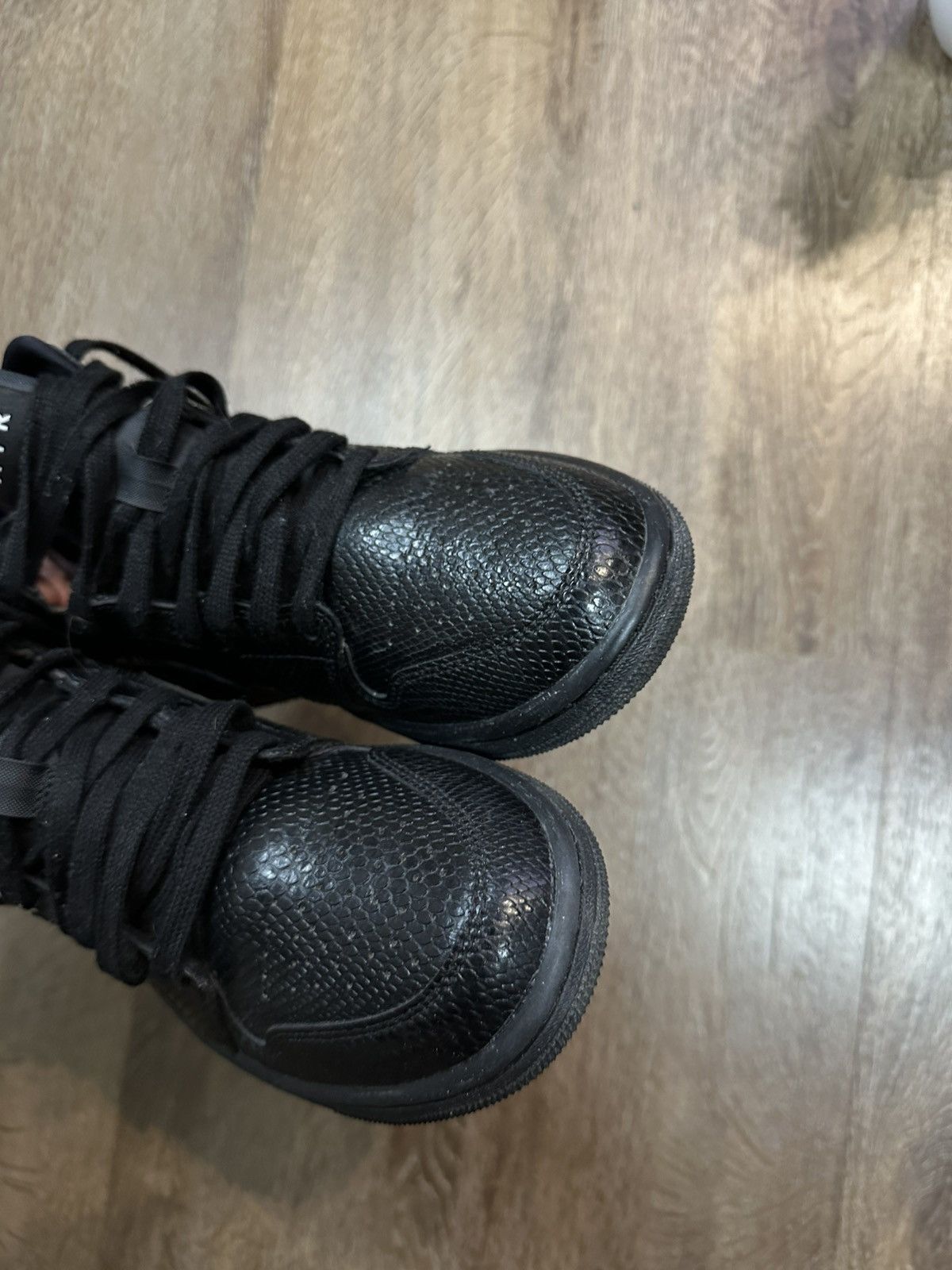 Nike Nike Air Jordan 1 Mid Black Snakeskin Size US 8.5 / IT 38.5 - 4 Thumbnail