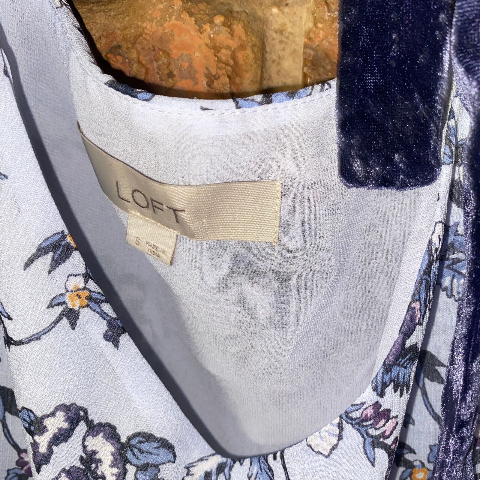 Loft Ann Taylor LOFT Blue Floral Cold Shoulder Tie Blouse Small Size S / US 4 / IT 40 - 6 Thumbnail