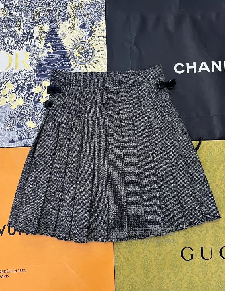Dior Dior Grey skirt Size 42" / US 20 - 3 Thumbnail