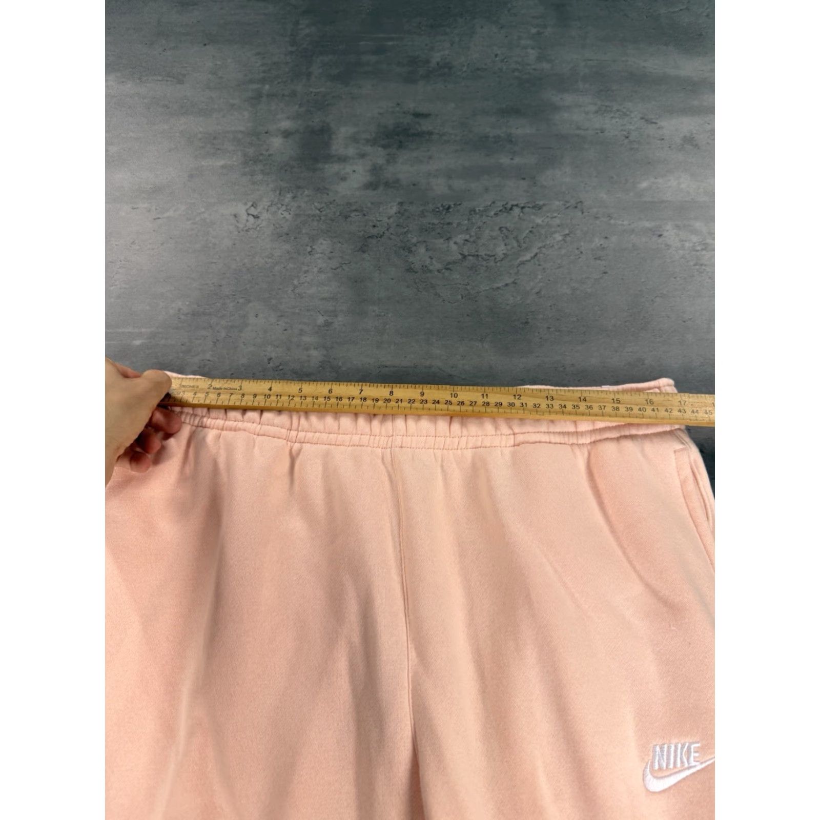 Nike Nike Sweatpants Men XL NIKE SPORTSWEAR Fleece Jogger Pants Orange Pink Coral Regular Fit with Drawstring Elastic Waist Cuff Activewear Size US 36 / EU 52 - 4 Thumbnail