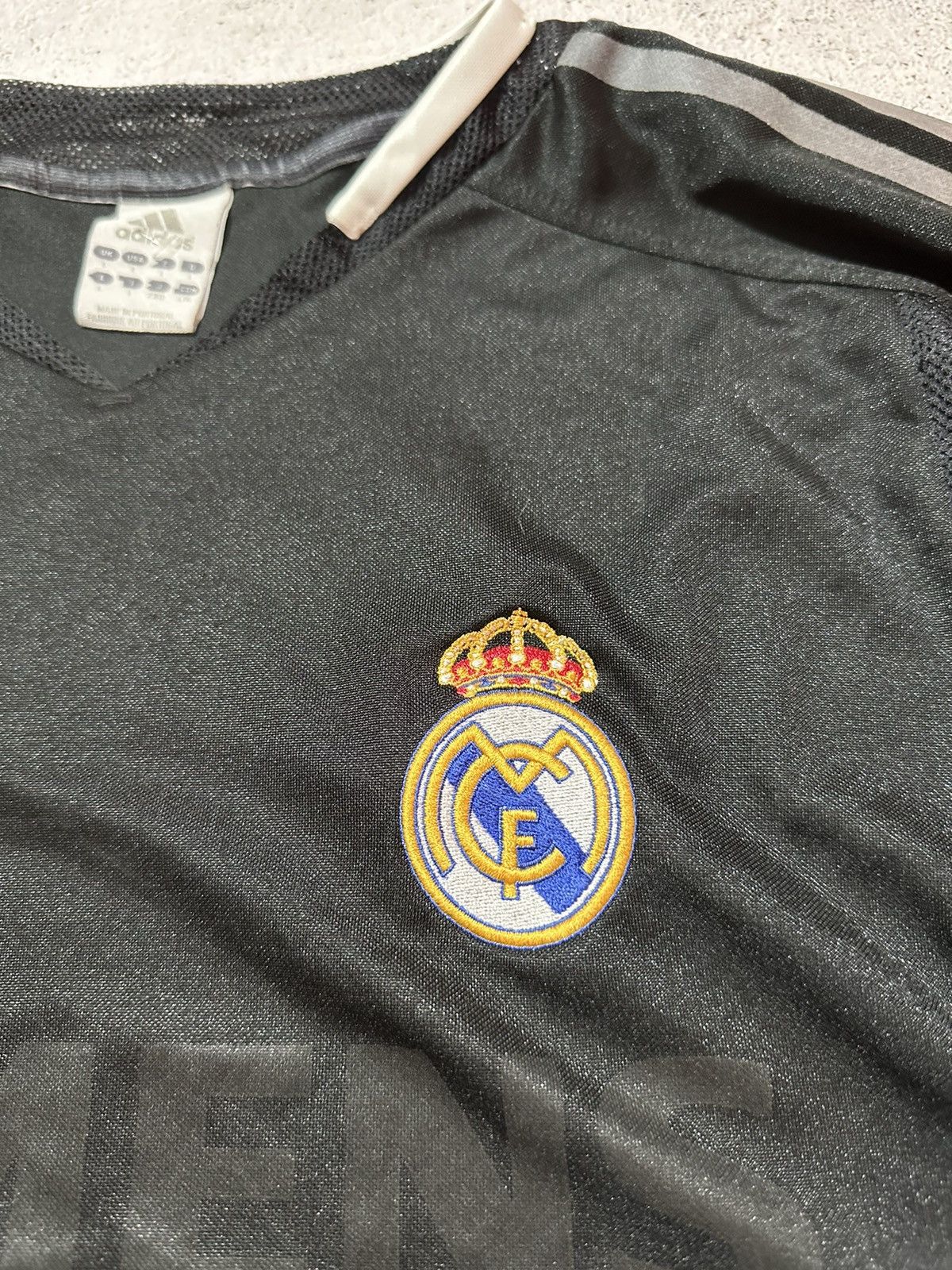 Adidas Real Madrid jersey away 2004 Roberto Carlos Size US L / EU 52-54 / 3 - 8 Thumbnail