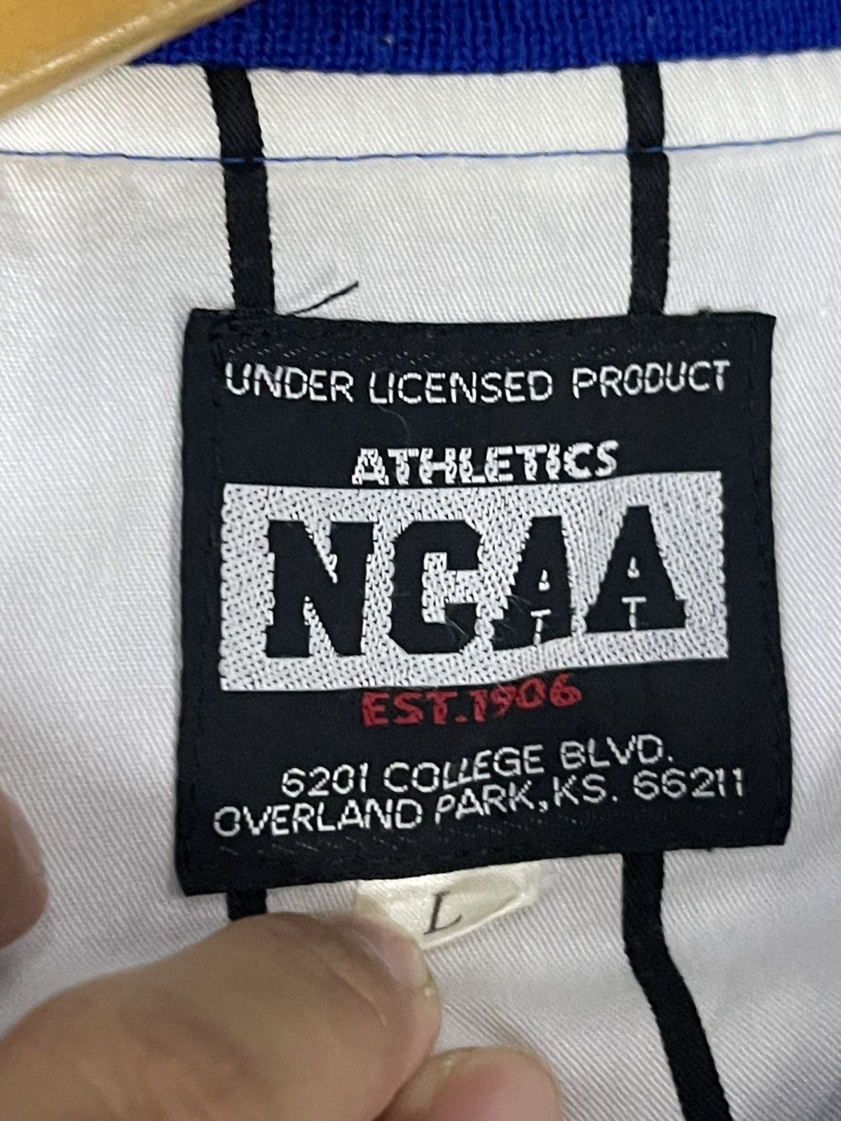 NCAA × Vintage Vintage NCAA Kokita Campus Jacket Size US L / EU 52-54 / 3 - 15 Thumbnail