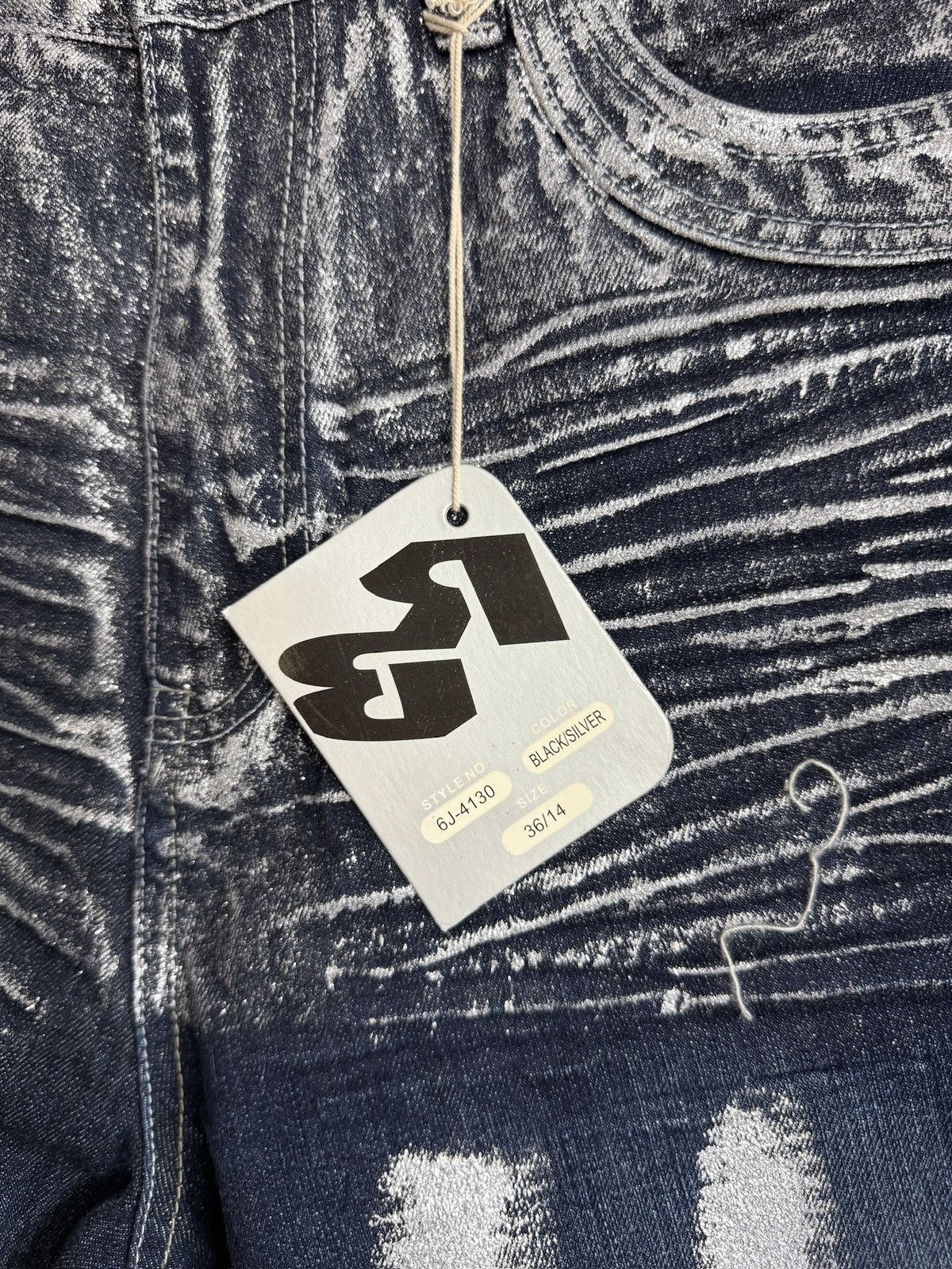 Fubu Vintage y2k Raw Blue baggy denim glitter shorts 36 skate rap Size US 36 / EU 52 - 5 Thumbnail