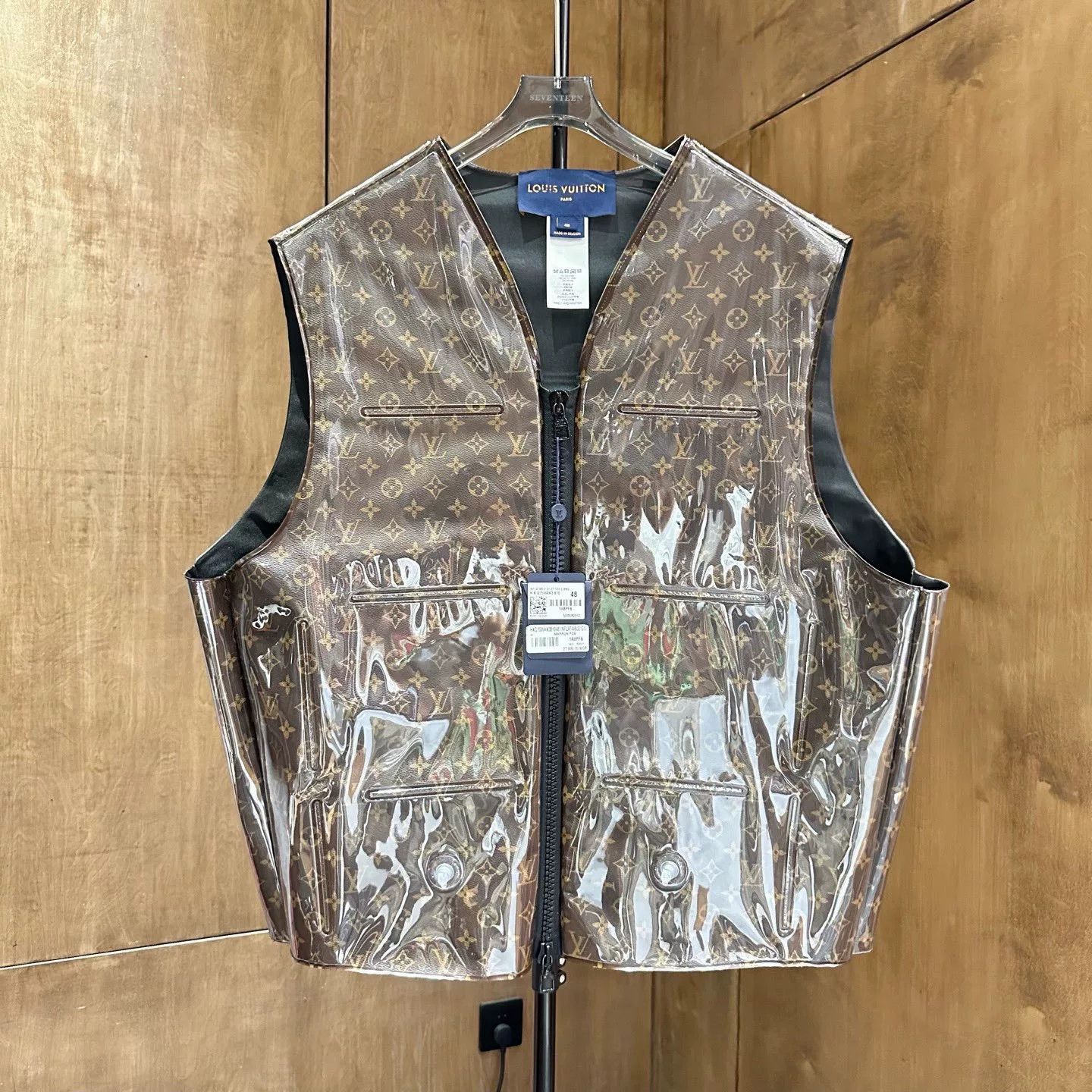 Louis Vuitton Louis Vuitton Green Tank Top 48 Men Size US XL / EU 56 / 4 - 1 Thumbnail