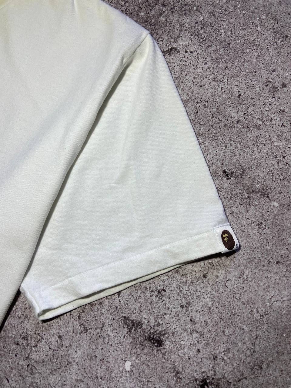Bape Bape White Streetwear Printed T-Shirt Big Logo y2k Size US L / EU 52-54 / 3 - 4 Thumbnail