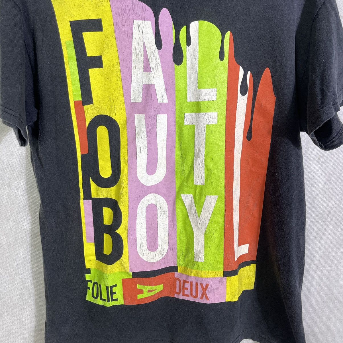 Band Tees Vintage Y2K Fall Out Boy Folie A Deux Fades Tshirt Size US M / EU 48-50 / 2 - 2 Thumbnail