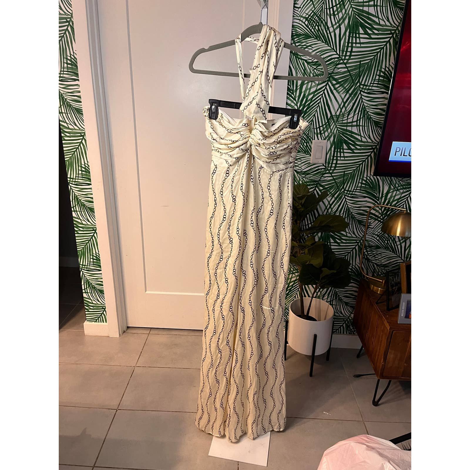 image of Alexis Sydow Chain Link Jumpsuit, Excellent Condition in Cream, Women's (Size 26)