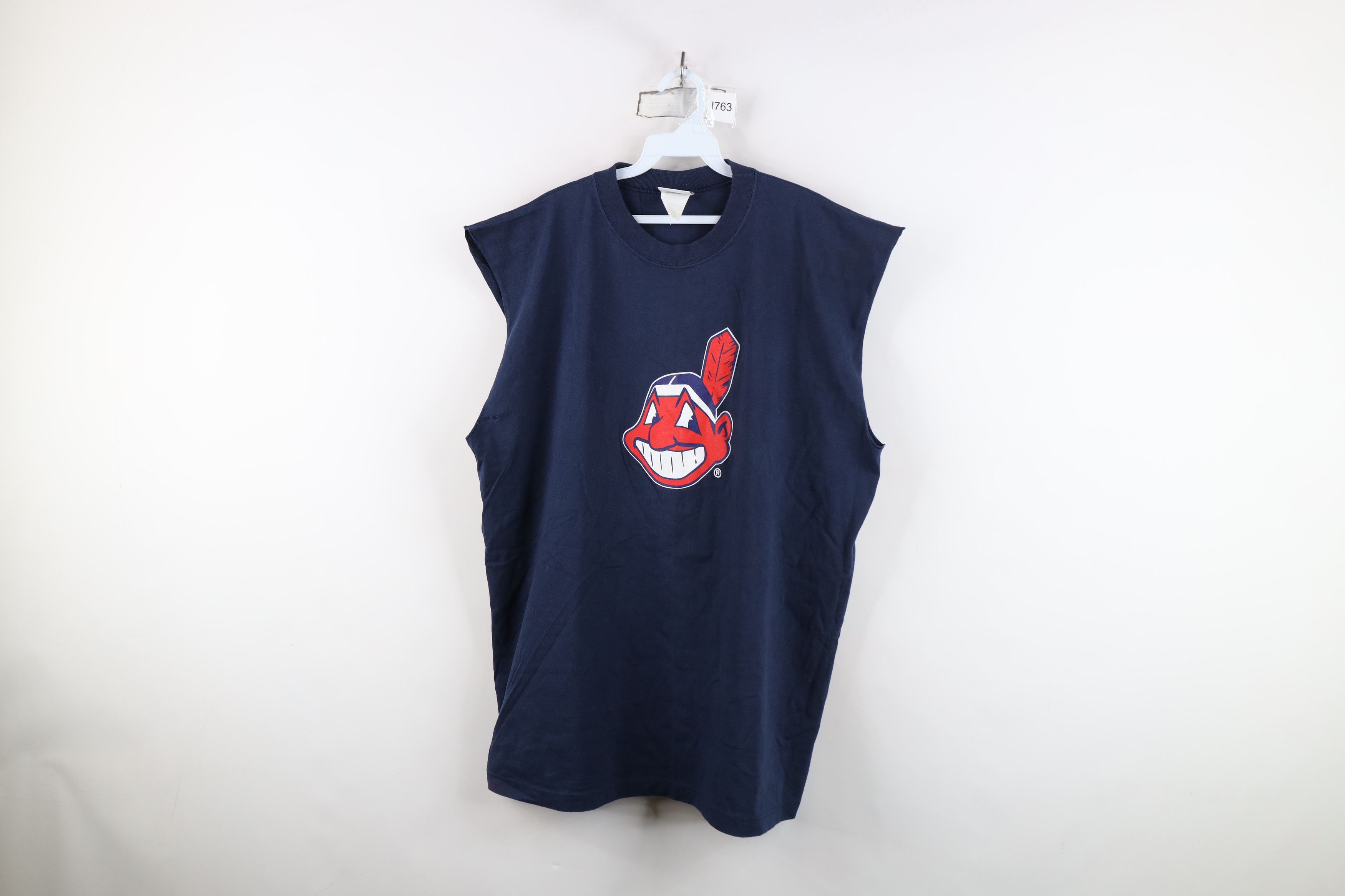 Vintage Vintage 90s Cleveland Indians Baseball Muscle T-Shirt USA Size US XXL / EU 58 / 5 - 1 Thumbnail