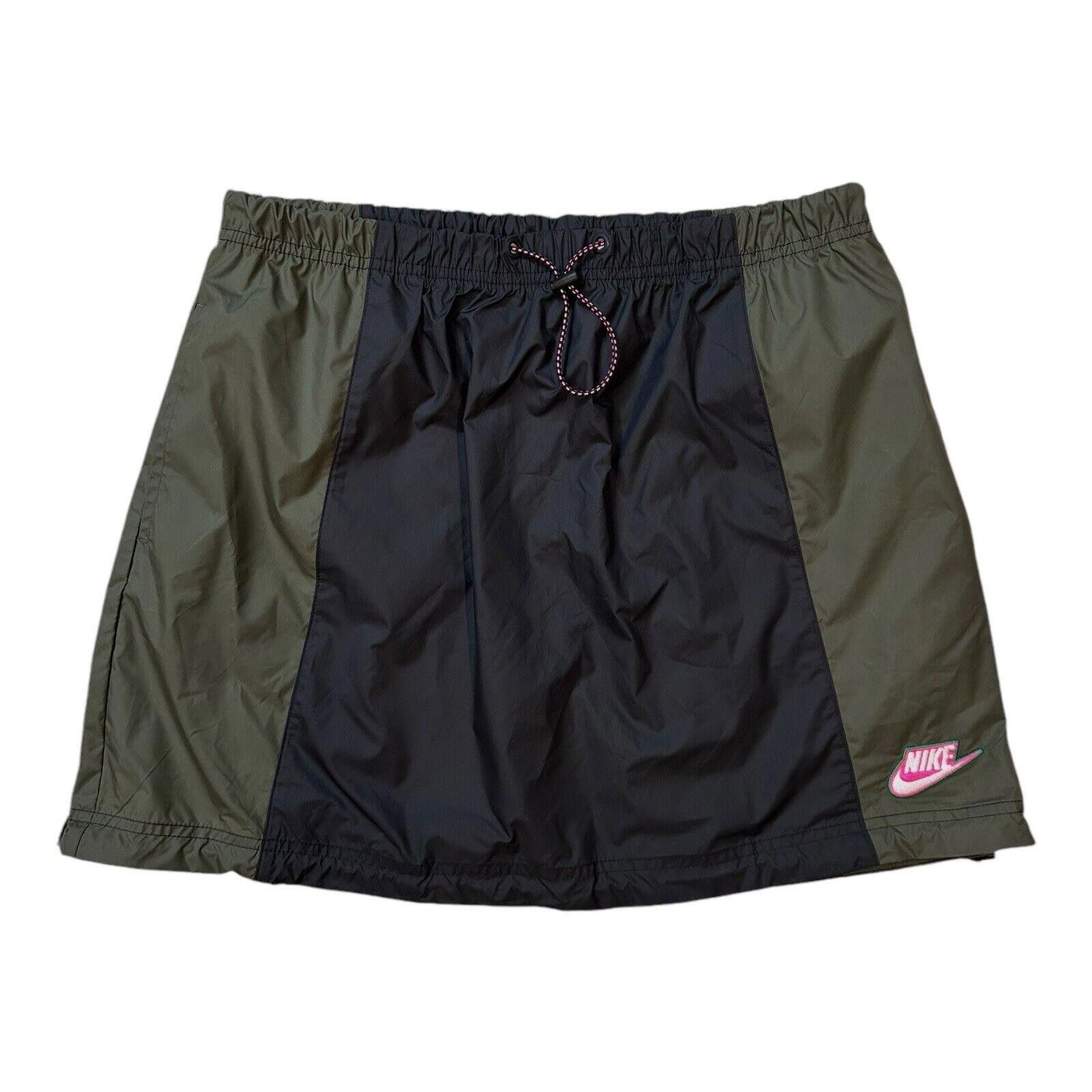 Nike Nike Sportswear Icon Clash Woven Mini Skirt Green/Black Size 32" / US 10 / IT 46 - 1 Thumbnail