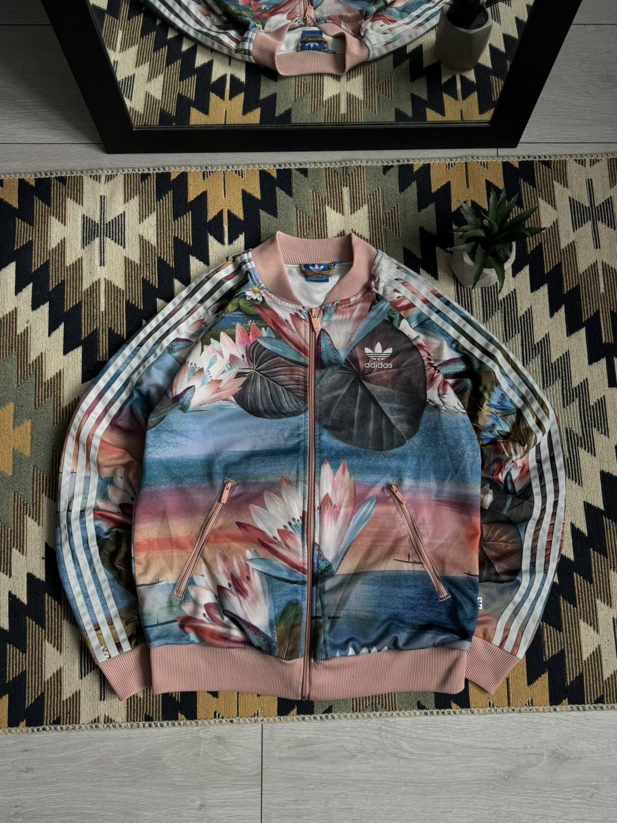 Adidas RARE❗️Vintage Adidas Originals Trefoil Floral Jacket Size S / US 4 / IT 40 - 1 Thumbnail