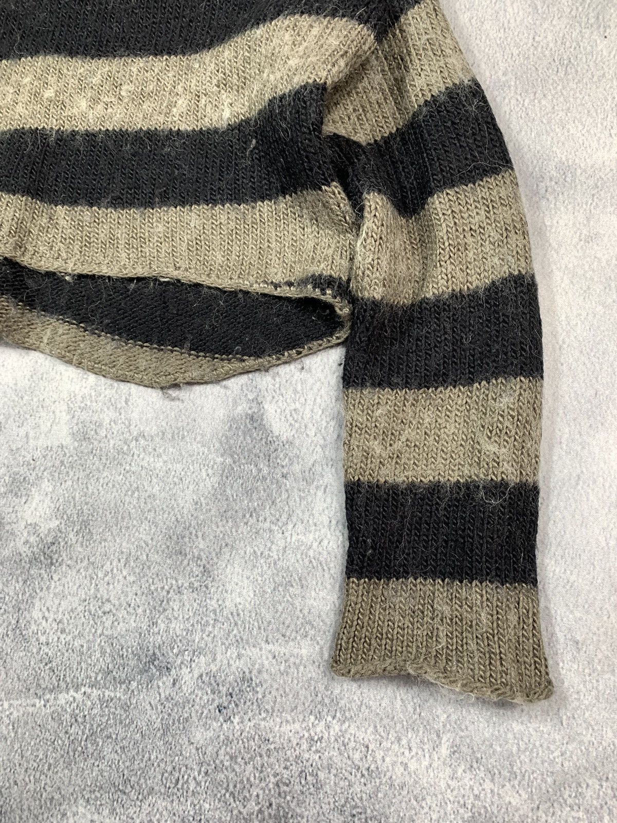 Japanese Brand × Vintage Vintage Y2K striped cropped sweater streetwear size M Size M / US 6-8 / IT 42-44 - 4 Thumbnail